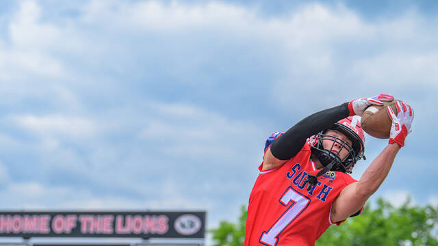 131550015_web1_Silas-Jacob-2
New Richmond graduate Silas Jacob is continuing his football career at Thomas More University in Crestview Hills, Kentucky.
Photo by Sun Sports Reporter Jake Dowling