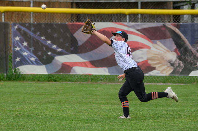 131635899_web1_Loveland-12U-Baseball-2
Lovelands Nolan Reed chases down a fly ball in center field during a 12U Little League game July 7, 2025, against Mariemont at West Side Little League Park in Hamilton.
Photo by Sun Sports Reporter Jake Dowling