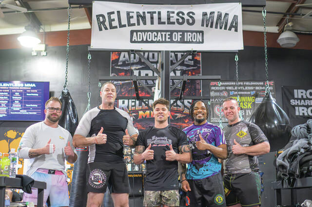 GIVE VIOLENCE A CHANCE: Ex-fighter opens MMA gym in Batavia – The ...