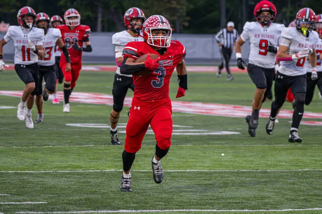 Goshens Jomar Berg returns the opening kickoff for a touchdown in the first quarter of a Southern Buckeye Athletic and Academic Conference American Division game Oct. 2, 2026, against New Richmond at George Rise Field at Jim Brown Stadium in Goshen. Jake Dowling/The Clermont Sun